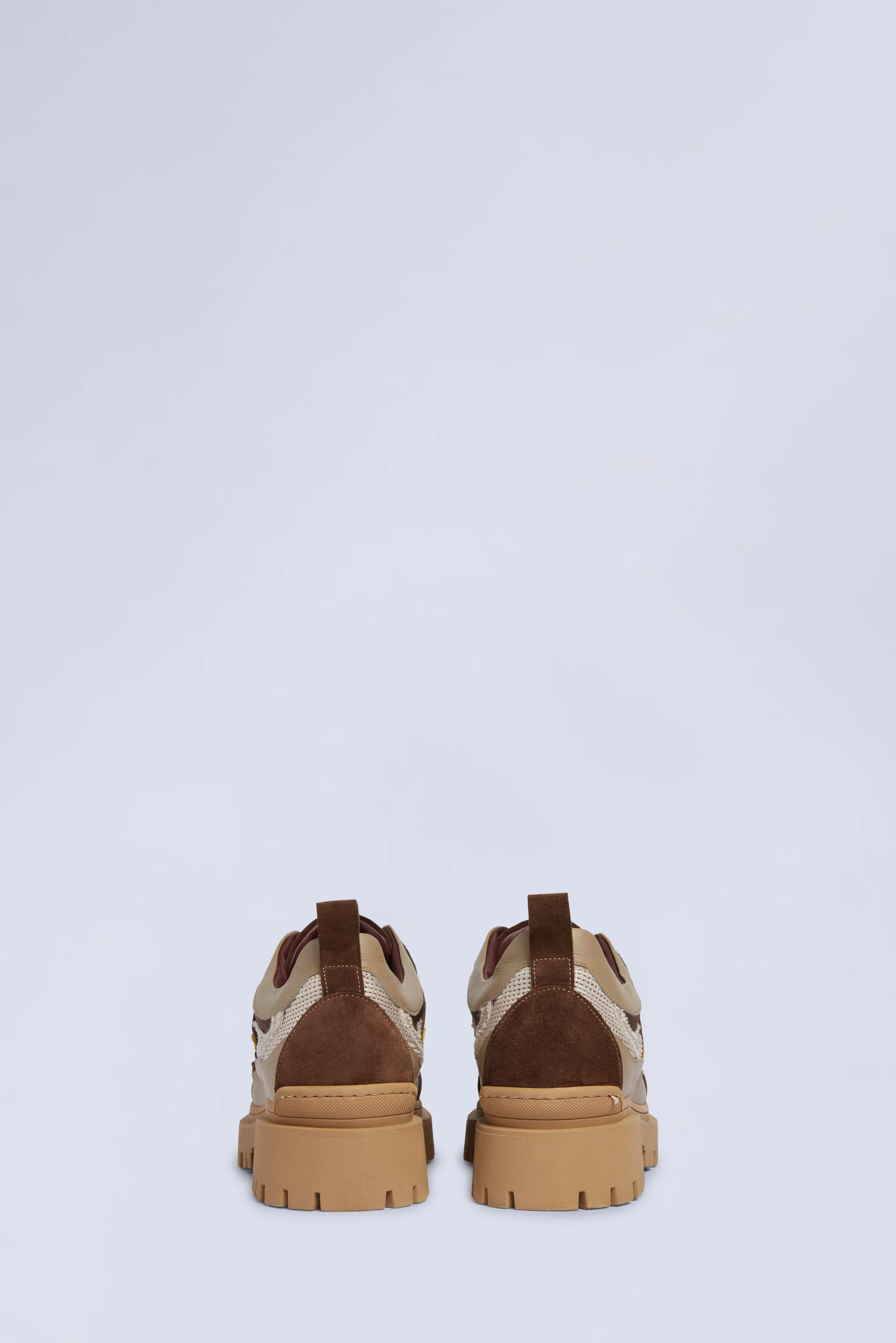 Low Trek - Image 4